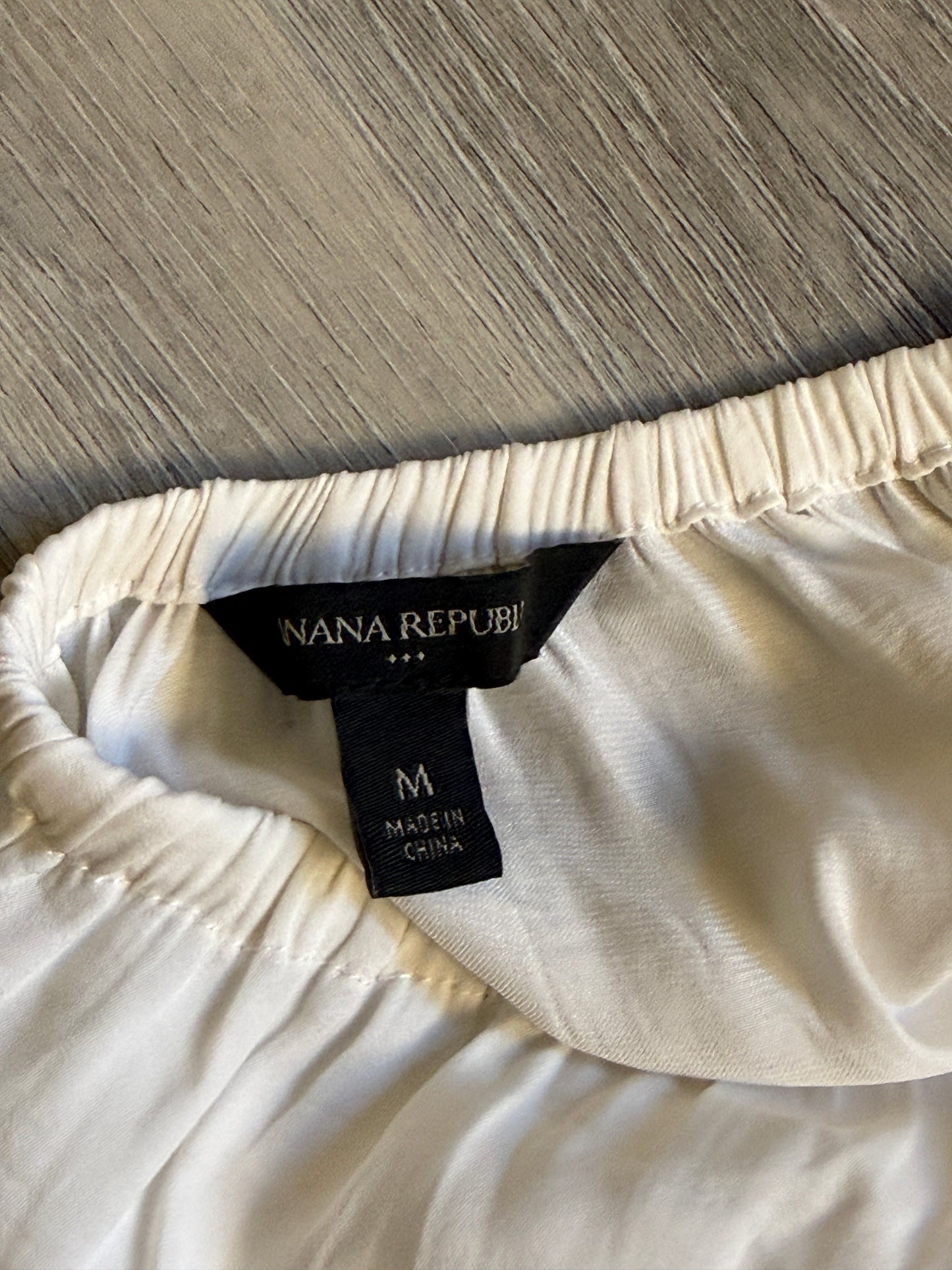 Banana Republic white top