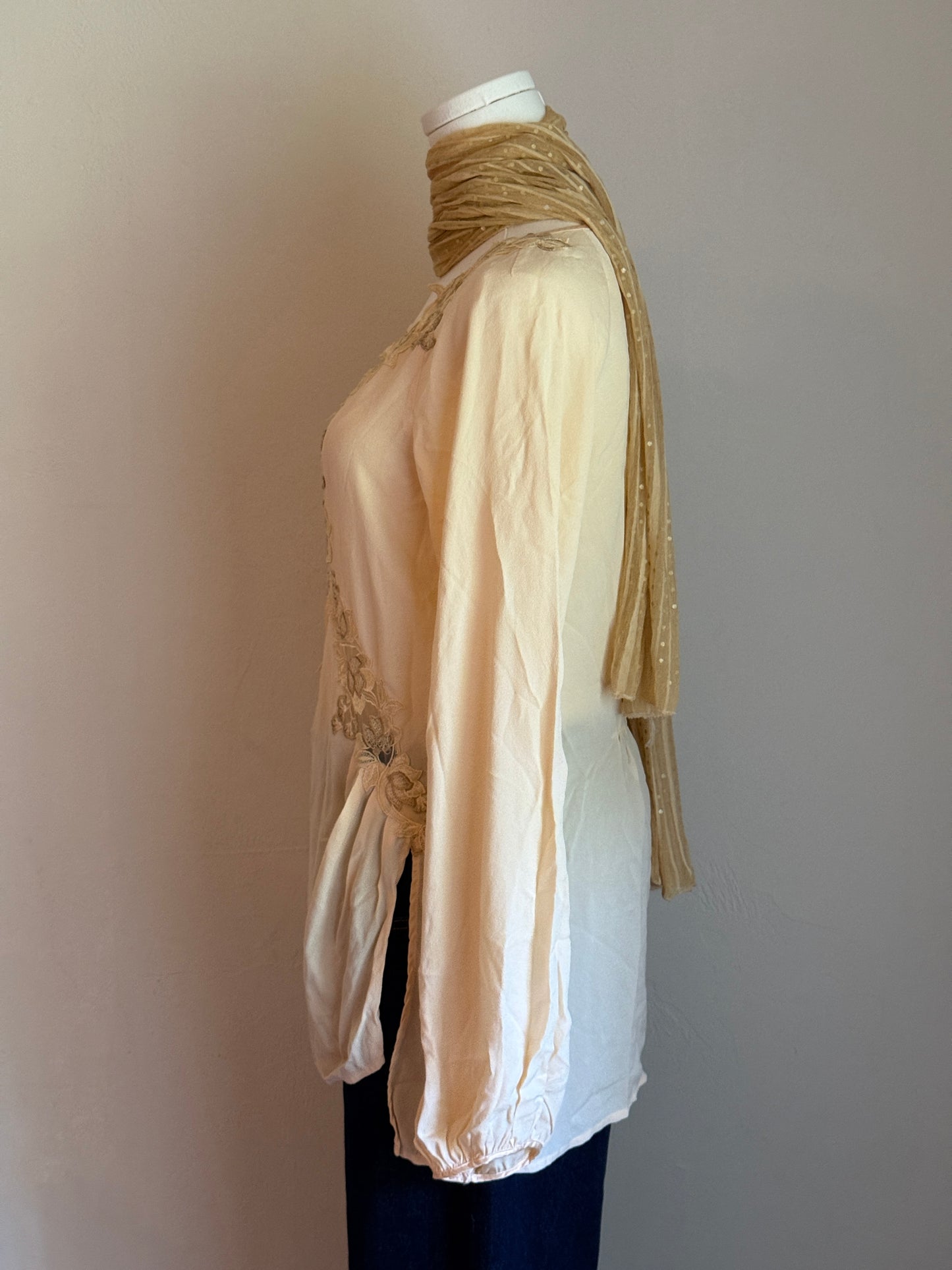 Silk La Perla top