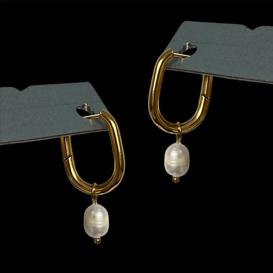 Bella Pearl earrings