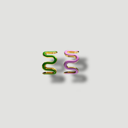 Squiggly ring